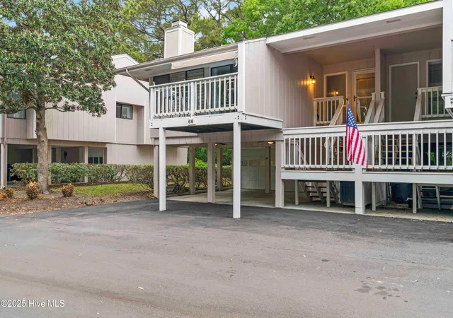 Listing Photo 3 - Condo for sale in building located at 1200 Saint Joseph St, Carolina Beach, NC 28428 - Unit #Apt 66