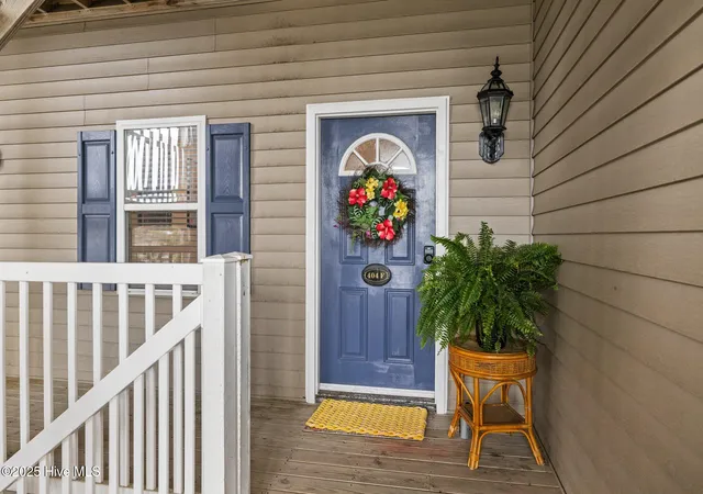 Listing Photo 4 - Condo for sale in building located at 404 Penny Ln, Morehead City, NC 28557 - Unit #F