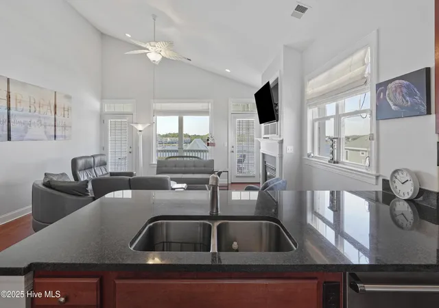 3rd image of 1102 Canal Dr, Carolina Beach, NC 28428