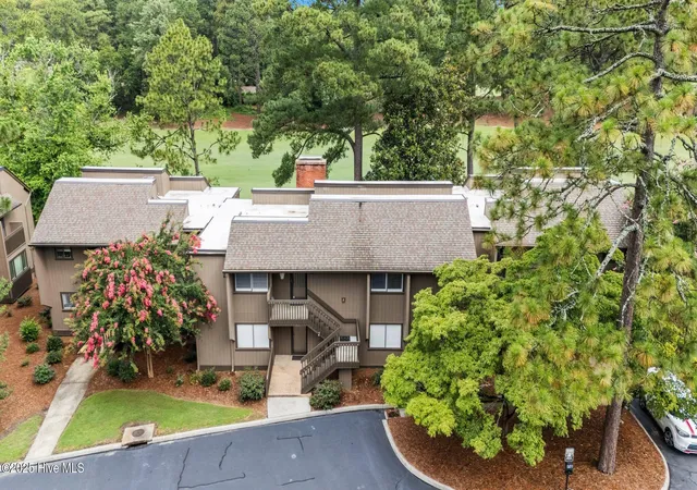 Listing Photo 4 - Condo for sale in building located at 800Th St Andrews Dr, Pinehurst, NC 28374 - Unit #234