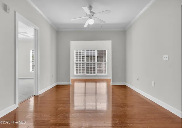 Listing Photo 4 - Condo for sale in building located at 2820 Bloomfield Ln, Wilmington, NC 28412 - Unit #Unit 204