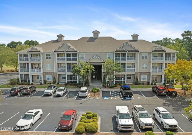 Listing Photo 1 - Condo for sale in building located at 250 S Crow Creek Dr Nw, Calabash, NC 28467 - Unit #21