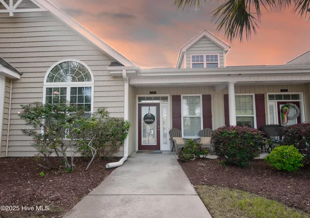 Listing Photo 1 - Condo for sale in building located at 7195 Bonaventure St SW, Ocean Isle Beach, NC 28469 - Unit #404