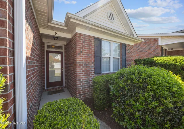 Listing Photo 4 - Condo for sale in building located at 5006 Carleton Dr, Wilmington, NC 28403 - Unit #92