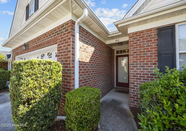 Listing Photo 5 - Condo for sale in building located at 5006 Carleton Dr, Wilmington, NC 28403 - Unit #92