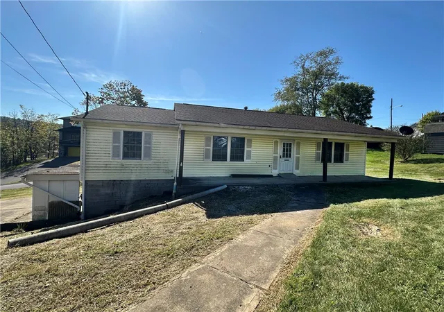 Photo 1 of Single family home for sale at 100 Belmont Ave, Canonsburg, PA 15317 | MLS# 1727465 | Listing updated on 2025-11-05