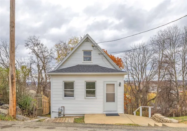 Photo 1 of Single Family Residence at 97 Charles St, Washington, PA 15301 | MLS# 1679520 | | Sold on 2025-05-23