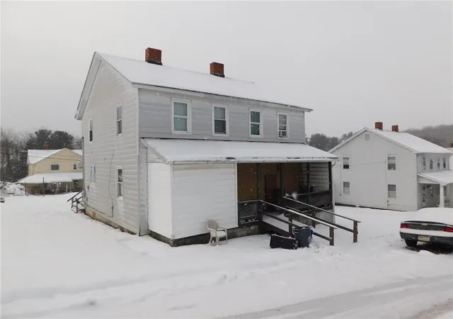 Photo 1 of Sale Pending at 204 1st Street, Uniontown, PA 15401 | MLS# 1685357 | Listing updated on 2025-11-13
