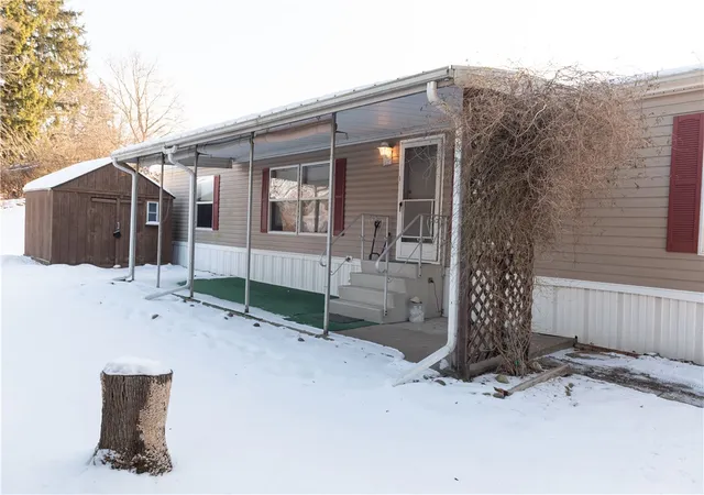 1st image of 914 Chester Dr, Cranberry Township, PA 16066 | MLS# 1686119