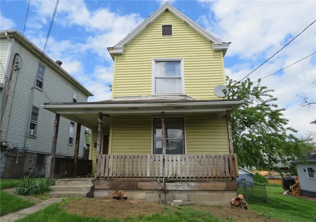 Homes for sale in Washington, PA | 1080 Bruce St, Washington, PA 15301 | MLS# 1700284