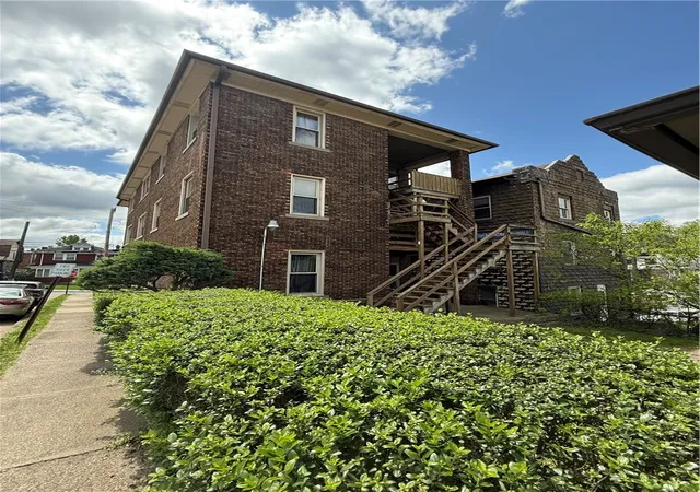 Photo 3 of House for sale at 17 Lenox Ave, Pittsburgh, PA 15221 | MLS# 1702992 | Listing updated on 2026-05-26