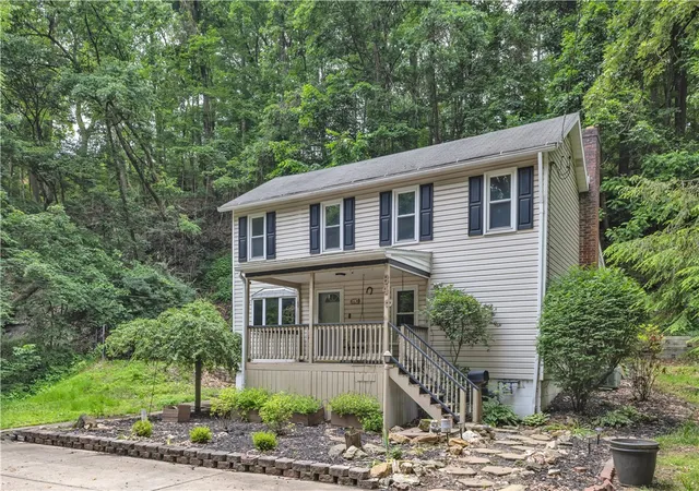 Photo 1 of Single family home for sale at 840 Robb Hollow Rd, Pittsburgh, PA 15243 | MLS# 1706297 | Listing updated on 2026-04-22