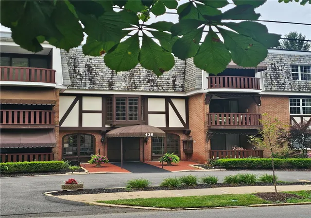 Homes for sale in Sewickley, PA | 136 Centennial Ave Unit#307, Sewickley, PA 15143 | MLS# 1712685