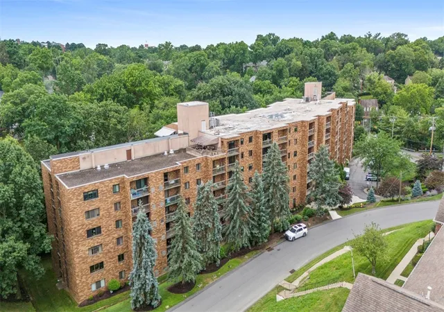 Photo 2 of Condominium at 1500 Cochran Rd #908, Pittsburgh, PA 15243 | MLS# 1713222 | | Sold on 2025-10-20