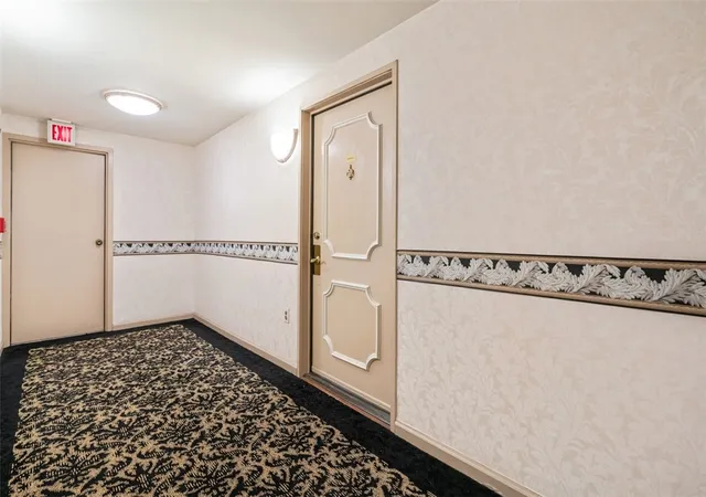 Photo 4 of Condominium at 1500 Cochran Rd #908, Pittsburgh, PA 15243 | MLS# 1713222 | | Sold on 2025-10-20