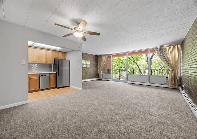 Photo 5 of Condominium at 446 Hoodridge Dr #307, Pittsburgh, PA 15234 | MLS# 1714186 | | Sold on 2025-10-06