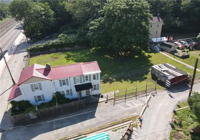 3rd image of 3326 Ruthven St, Polish Hill, PA 15219 | MLS# 1714582