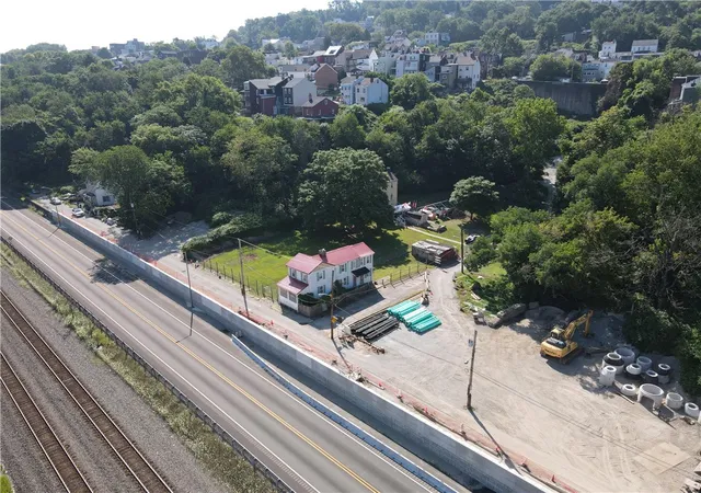 7th image of 3326 Ruthven St, Polish Hill, PA 15219 | MLS# 1714582
