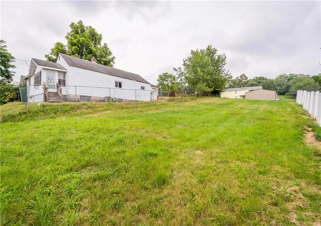 Homes for sale in Chartiers, PA | 352 Pershing Ave, Chartiers, PA 15342 | MLS# 1714830