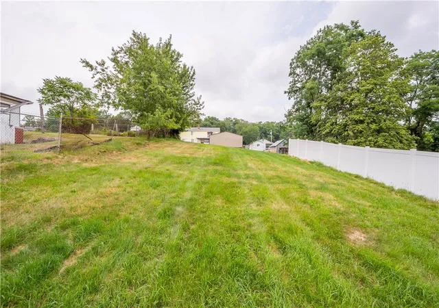 Homes for sale in Chartiers, PA | 352 Pershing Ave, Chartiers, PA 15342 | MLS# 1714830