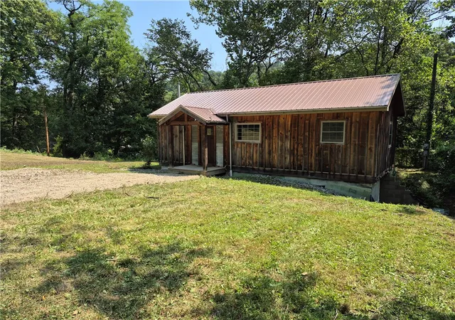 Single family home for sale at 7 Mcgovern Blvd, Crescent, PA 15046 | MLS# 1714947