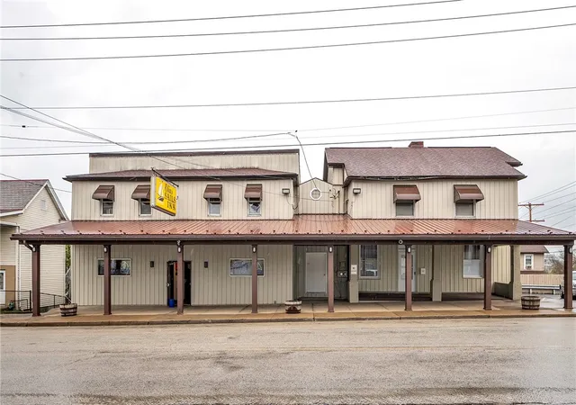 Homes for sale in Uniontown, PA | 277 N Gallatin Ave, Uniontown, PA 15401 | MLS# 1716876