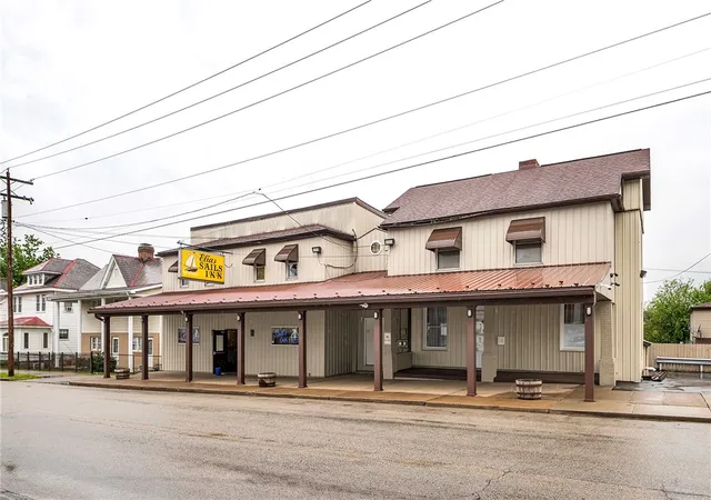 Homes for sale in Uniontown, PA | 277 N Gallatin Ave, Uniontown, PA 15401 | MLS# 1716876