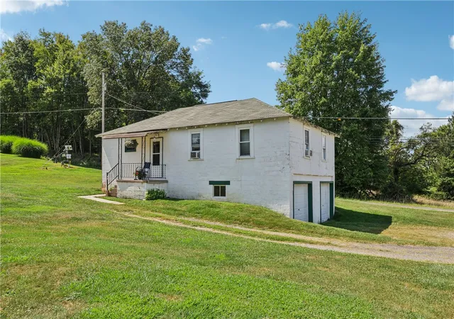 Homes for sale in Bell Twp, PA | 107 Moglia Lane, Bell Twp, PA 15613 | MLS# 1717442