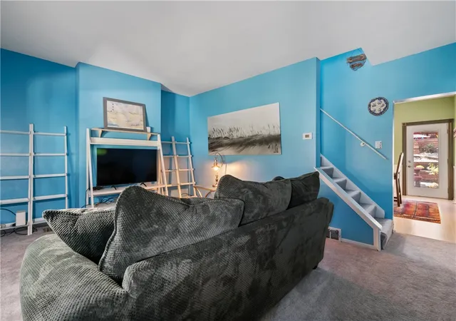 4th image of 4236 Haldane Street, Greenfield, PA 15207 | MLS# 1717932