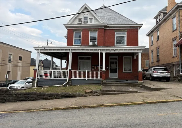 2nd image of 401 5th St, Charleroi Boro, PA 15022 | MLS# 1718425