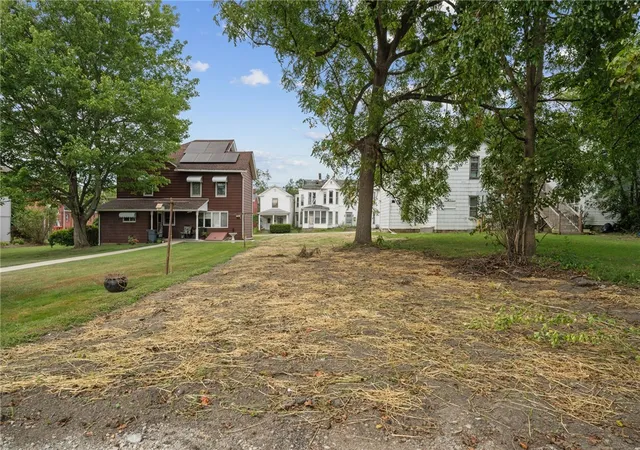 Photo 2 of Sale Pending at 137 W Campbell St, Blairsville, PA 15717 | MLS# 1719063 | Listing updated on 2026-08-28