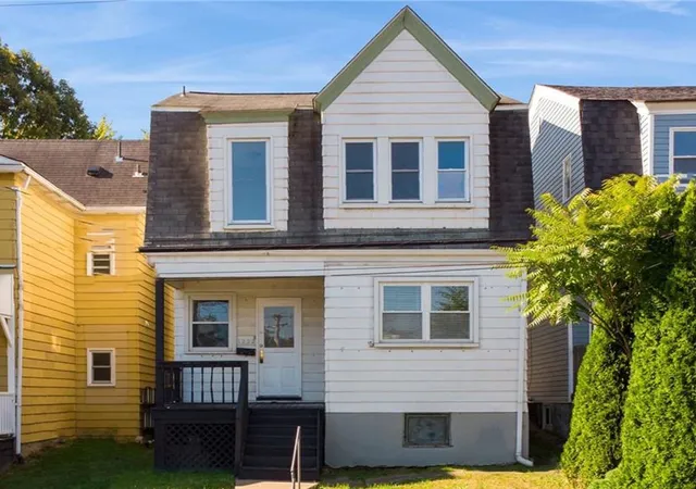 Homes for sale in Lincoln Place, PA | 1222 Rodgers, Lincoln Place, PA 15207 | MLS# 1719373