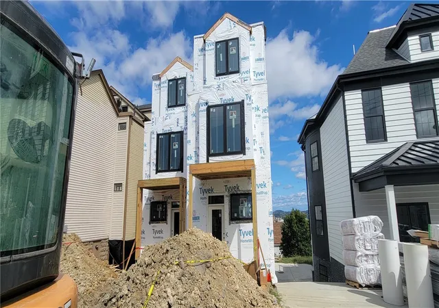 5th image of 132 Prospect Street, Mt Washington, PA 15211 | MLS# 1719640