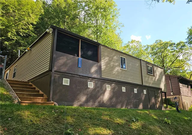 Homes for sale in Oil City, PA | 195 Kinch Rd, Oil City, PA 16301 | MLS# 1719724
