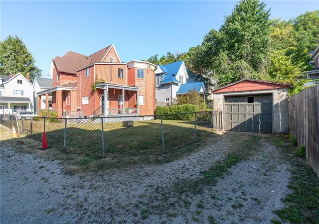 9th image of 216 Clifton Ave, Pittsburgh, PA 15215 | MLS# 1719255
