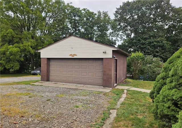 Homes for sale in Leechburg Boro, PA | 437 Lincoln Ave, Leechburg Boro, PA 15656 | MLS# 1719846