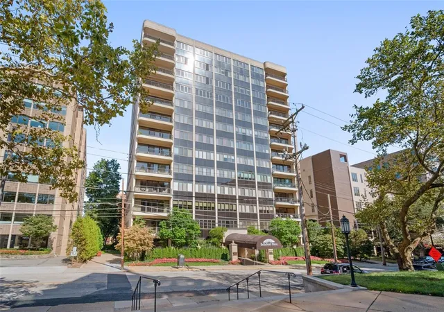 1st image of 146 N Bellefield Ave #203, Oakland, PA 15213 | MLS# 1720467