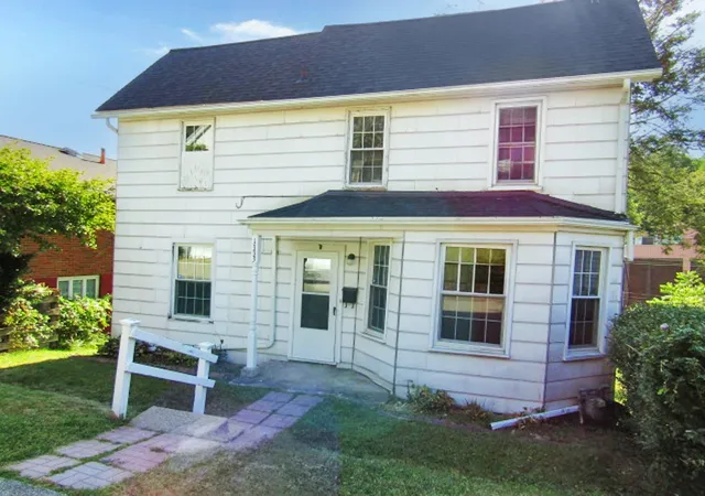Photo 2 of Single family home for sale at 1333 Wilmerding Ave, East Mc Keesport, PA 15035 | MLS# 1720392 | Listing updated on 2026-07-24