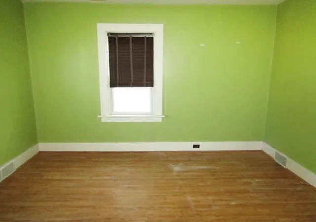 Photo 4 of Single family home for sale at 1333 Wilmerding Ave, East Mc Keesport, PA 15035 | MLS# 1720392 | Listing updated on 2026-07-24