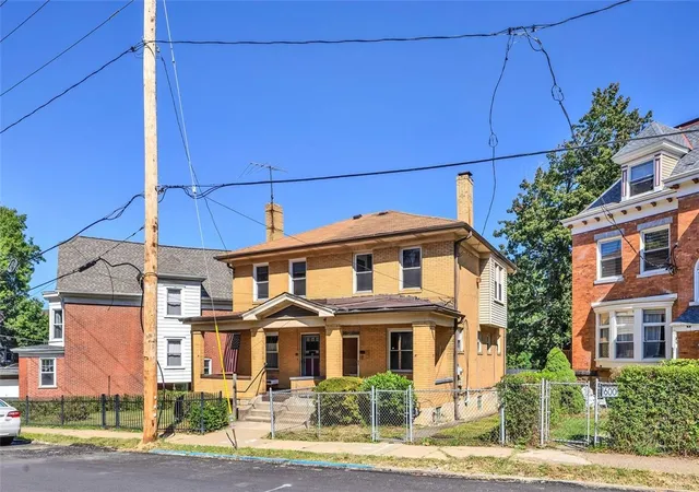 Photo 2 of Single family home for sale at 610 Chislett St, Pittsburgh, PA 15206 | MLS# 1720049 | Listing updated on 2026-05-24
