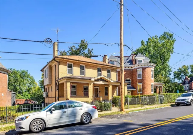Photo 3 of Single family home for sale at 610 Chislett St, Pittsburgh, PA 15206 | MLS# 1720049 | Listing updated on 2026-05-24