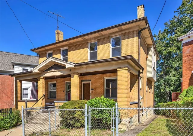 Photo 3 of Single family home for sale at 610 Chislett St, Pittsburgh, PA 15206 | MLS# 1720049 | Listing updated on 2026-05-24