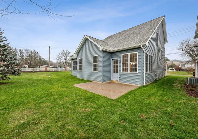 Homes for sale in Ligonier Boro, PA | 404 Kastner St, Ligonier Boro, PA 15658 | MLS# 1720125