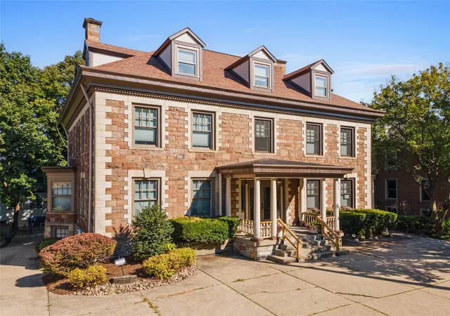 2nd image of 6109 Fifth Ave, Pittsburgh, PA 15232