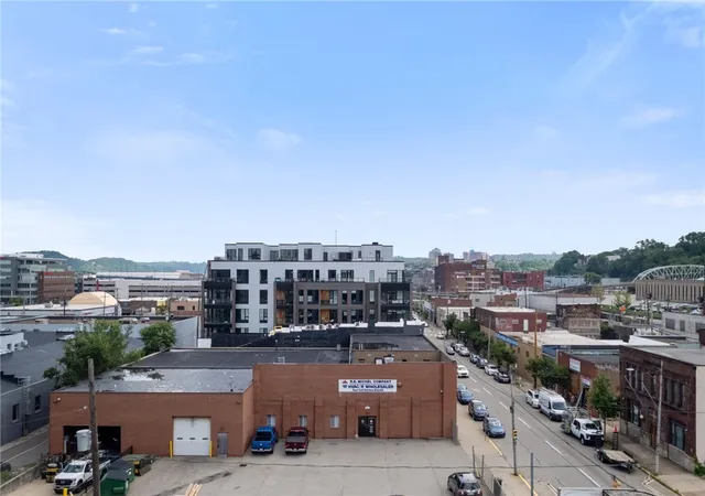 2nd image of 2545 Penn Ave, Pittsburgh, PA 15222