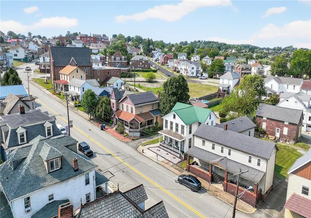 Homes for sale in Mt Pleasant Boro, PA | 320 W Main St, Mt Pleasant Boro, PA 15666 | MLS# 1721609