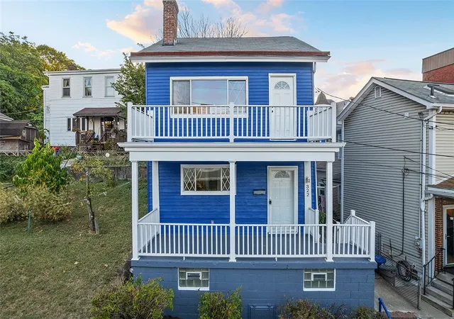 Single family home for sale at 322 Wyoming St, Pittsburgh, PA 15211 | MLS# 1721694 | Listing updated on 2025-10-30