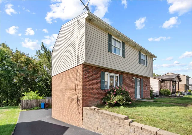 Photo 2 of Single Family Residence at 143 Macbeth Dr, New Kensington, PA 15068 | MLS# 1721804 |  | Sold on 2025-12-05