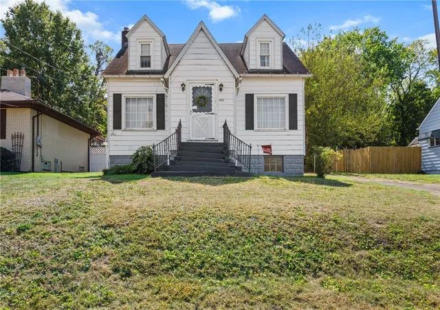 1st image of 535 Oak St, Sharpsville, PA 16150 | MLS# 1721900