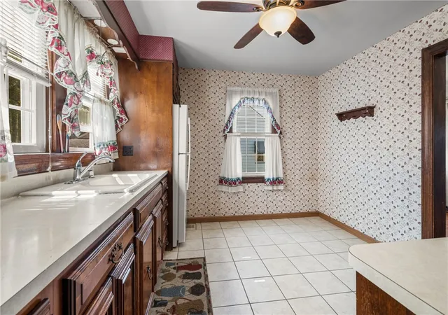 5th image of 535 Oak St, Sharpsville, PA 16150 | MLS# 1721900
